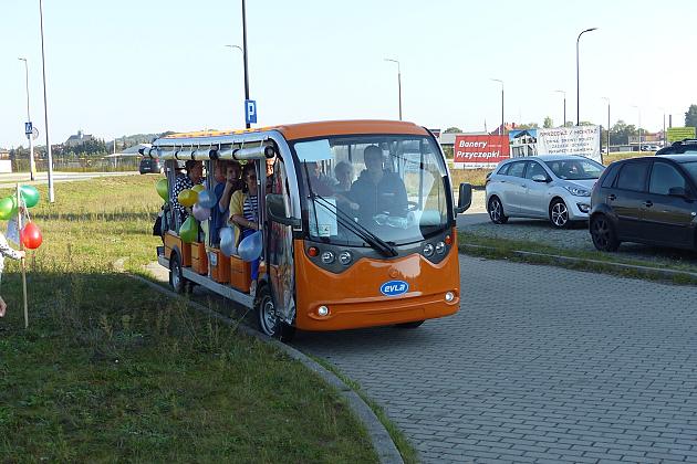 Wycieczki turystyczne meleksami po Lęborku hitem II Lęborskich Dni Seniora