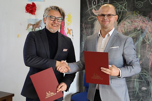 Umowa podpisana. W Klubie Osiedlowym BAZA powstanie Ośrodek Kuratorski