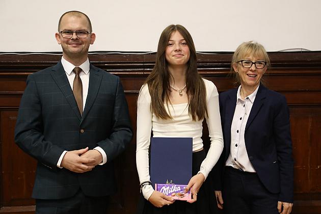 Nagrody i wyróżnienia burmistrza z okazji Dnia Edukacji Narodowej