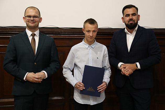 Nagrody i wyróżnienia burmistrza z okazji Dnia Edukacji Narodowej