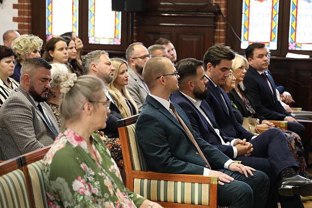 Dyrektorzy i nauczyciele nagrodzeni z okazji Dnia Edukacji Narodowej