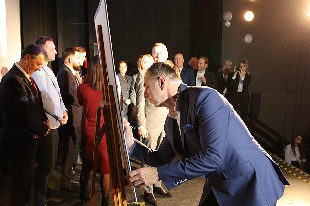 Ten projekt jest szansą dla zdolnych uczniów, żeby zostać liderami i innowatorami