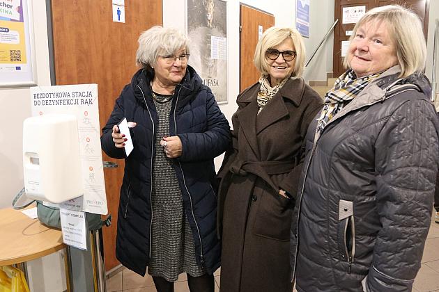 Seniorzy wypełnili „Fregatę” na seansie filmowym