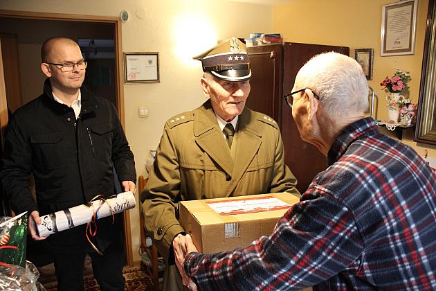 Świąteczne wsparcie dla kombatantów