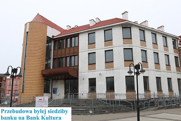 W zakupionym przez miasto budynku po siedzibie banku PKO BP powstaje nowoczesna, wielofunkcyjna placówka kulturalna z wiodącą funkcją biblioteki.