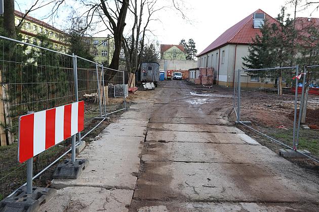 Przy SP1 powstaje nowoczesna hala sportowa