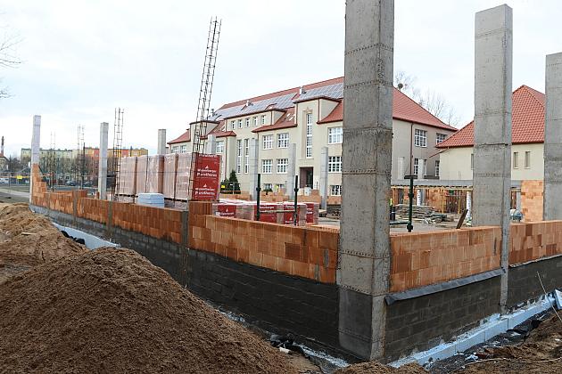 Przy SP1 powstaje nowoczesna hala sportowa