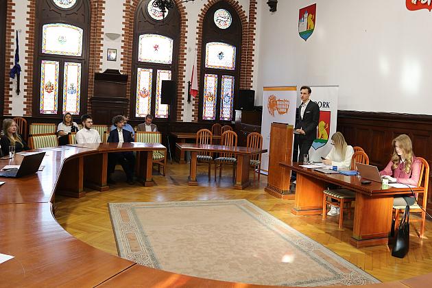 Młodzieżowi radni obradowali na VII sesji