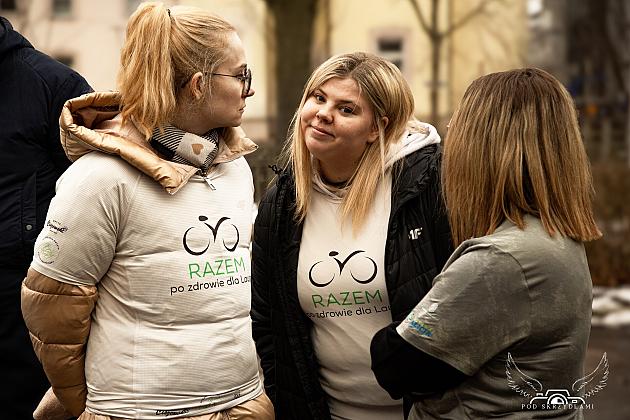 Setki kilometrów na rowerze, żeby pomóc chorej Laurze