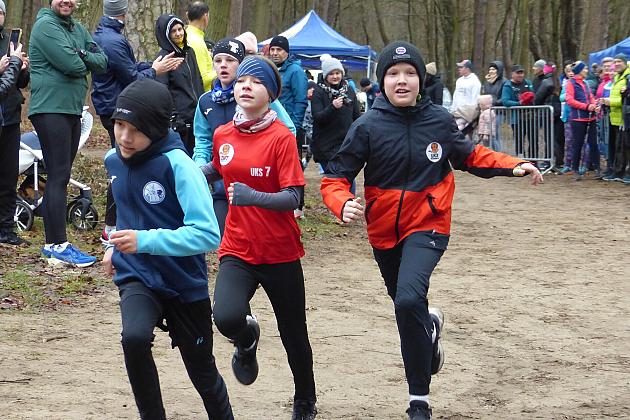 Patriotyczne bieganie w Parku Chrobrego z okazji Narodowego Dnia Pamięci Żołnierzy Wyklętych