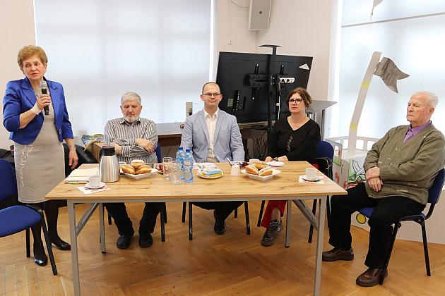 Z najlepszymi życzeniami z okazji Dnia Kobiet