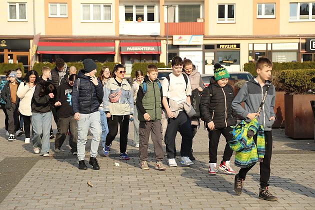 Wyruszyli z Lęborka do Czarnówka w poszukiwaniu oznak wiosny