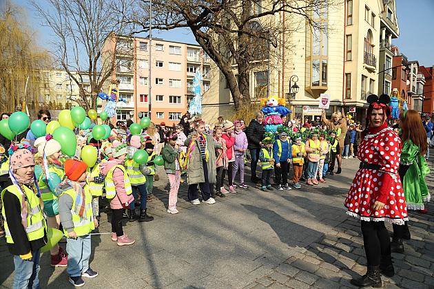 Wiosenny konkurs marzann nad rzeką Łebą
