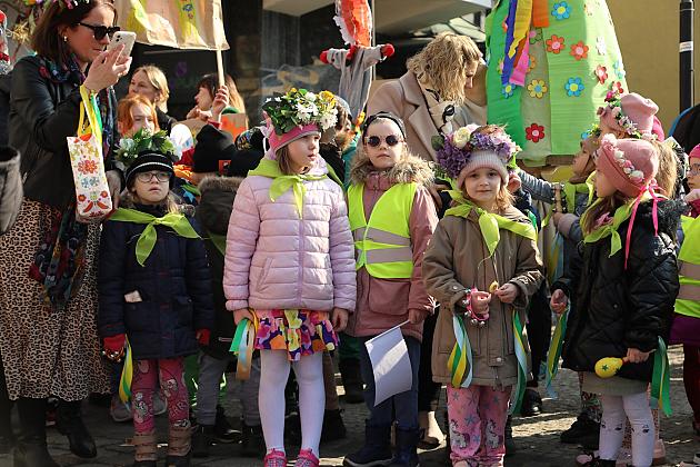 Wiosenny konkurs marzann nad rzeką Łebą