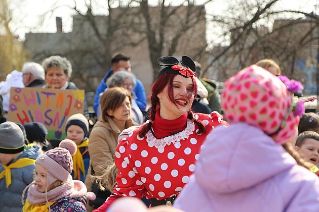 Wiosenny konkurs marzann nad rzeką Łebą