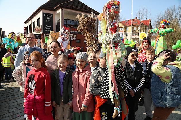 Wiosenny konkurs marzann nad rzeką Łebą