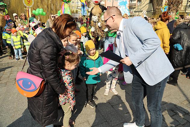 Wiosenny konkurs marzann nad rzeką Łebą