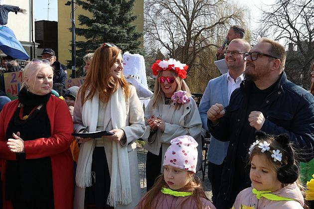 Wiosenny konkurs marzann nad rzeką Łebą