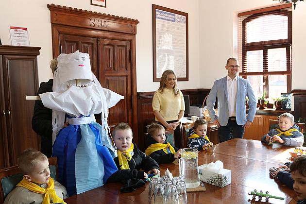 Wiosenny konkurs marzann nad rzeką Łebą