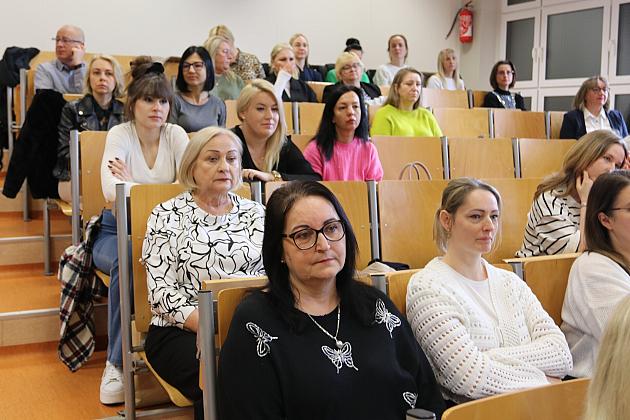 Dzieci i młodzież potrzebują poczucia bezpieczeństwa, aby móc rozwijać się