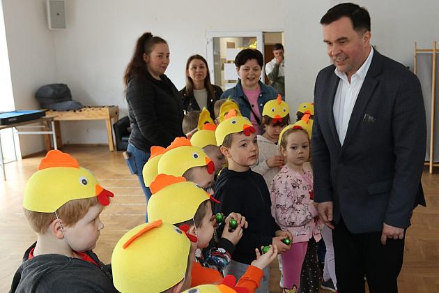 Na wielkanocnym śniadaniu z seniorami