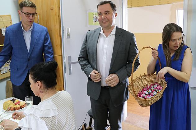 Świąteczne spotkanie i życzenia dla uczestników Warsztatu Terapii Zajęciowej