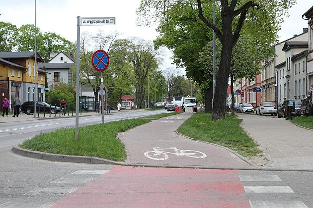 Krawężnik przed obniżeniem