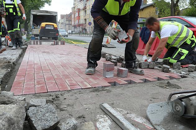 Krawężniki zostały obniżone na ulicy Zwycięstwa oraz ulicach Wybickiego i Sieroszewskiego