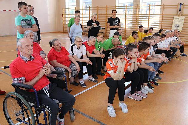 Boccia łączy pokolenia i samorządy! II Powiatowy Integracyjny Turniej w Lęborku za nami