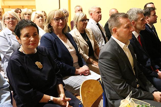 „Jedynka” świętuje 80 lat! Uroczysta gala z okazji jubileuszu najstarszej szkoły podstawowej w Lęborku