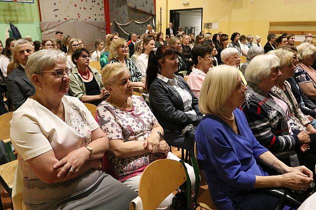 „Jedynka” świętuje 80 lat! Uroczysta gala z okazji jubileuszu najstarszej szkoły podstawowej w Lęborku