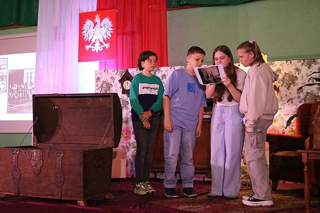 „Jedynka” świętuje 80 lat! Uroczysta gala z okazji jubileuszu najstarszej szkoły podstawowej w Lęborku