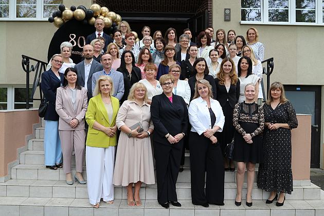 „Jedynka” świętuje 80 lat! Uroczysta gala z okazji jubileuszu najstarszej szkoły podstawowej w Lęborku
