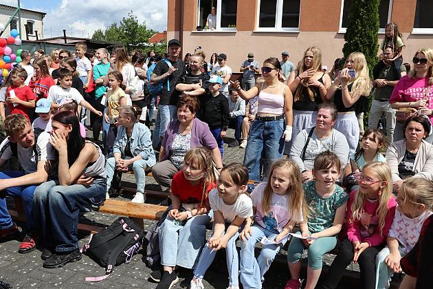 Rodzinna zabawa w „Siódemce” - radość, śmiech i integracja