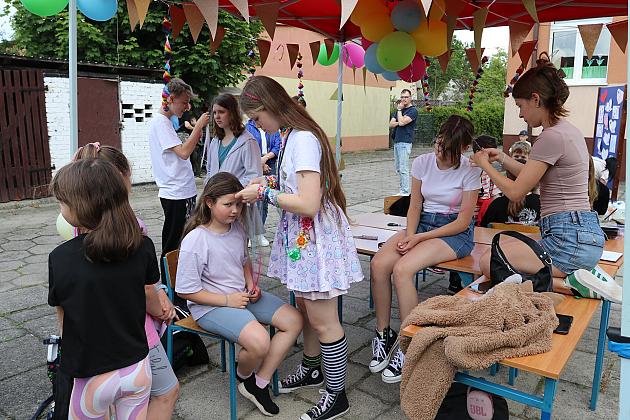 Rodzinna zabawa w „Siódemce” - radość, śmiech i integracja