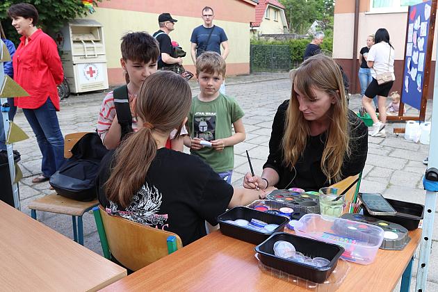 Rodzinna zabawa w „Siódemce” - radość, śmiech i integracja