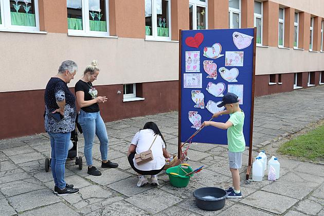 Rodzinna zabawa w „Siódemce” - radość, śmiech i integracja