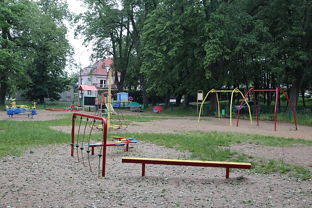 Place do zabawy bezpieczniejsze i piękniejsze – ruszył kompleksowy przegląd placów zabaw