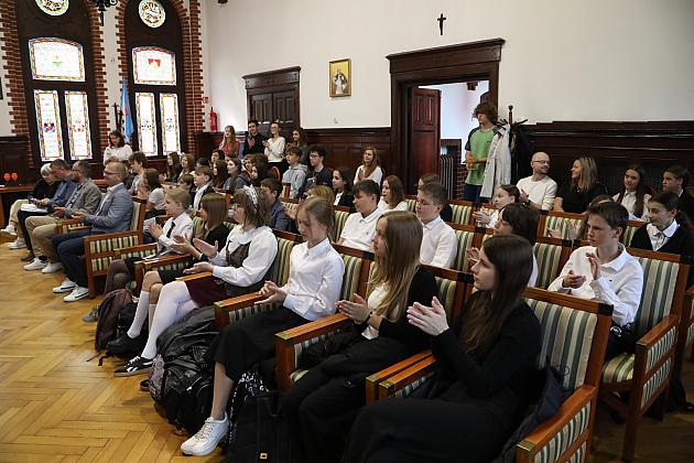 Debaty oksfordzkie w Lęborku – emocje, argumenty i młodzież na najwyższym poziomie