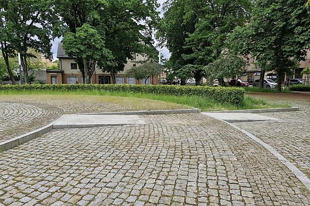 Skwer Orła Białego bez barier