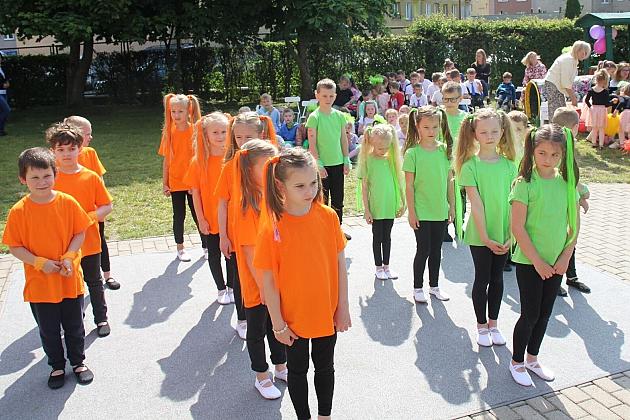 Taniec, uśmiech i radość – taki był III. Festiwal Tańca w Przedszkolu nr 9