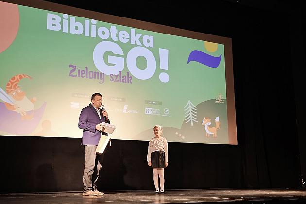 Nagrodzeni najlepsi czytelnicy wśród najmłodszych uczniów