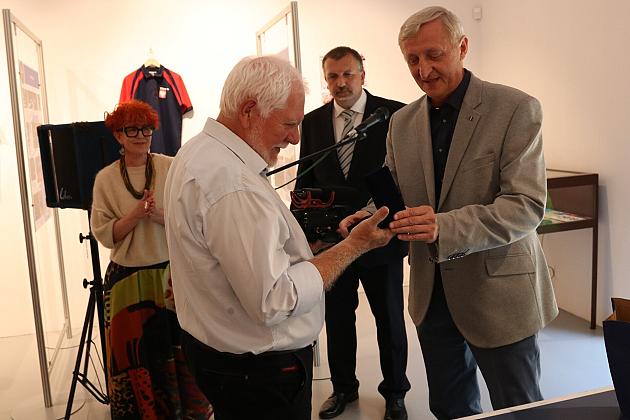 Historia Pogoni Lębork na otwartej w Wieży Ciśnień wystawie z okazji 80-lecia klubu