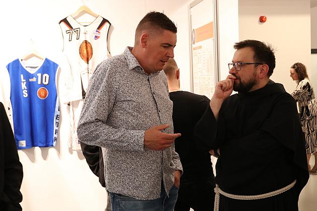 Historia Pogoni Lębork na otwartej w Wieży Ciśnień wystawie z okazji 80-lecia klubu