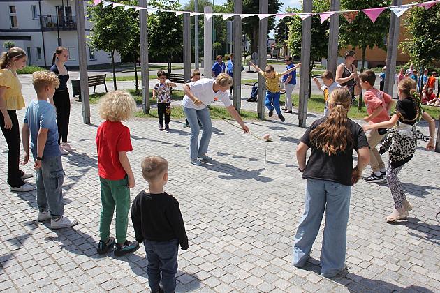 Lębork Nowy Świat znów tętnił życiem! Piąta edycja Festiwalu Ulicznego zachwyciła mieszkańców
