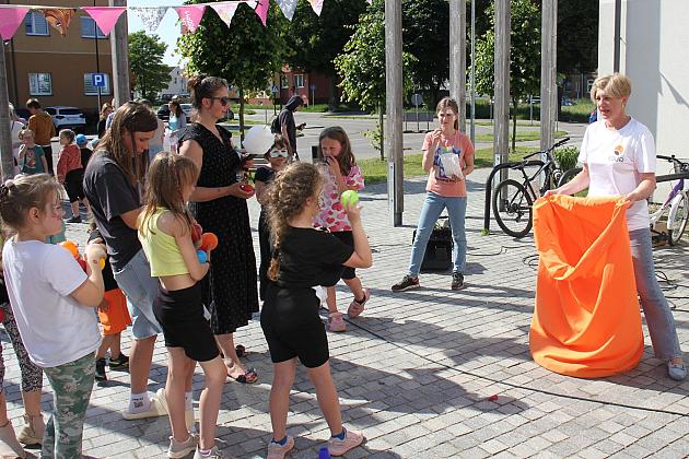 Lębork Nowy Świat znów tętnił życiem! Piąta edycja Festiwalu Ulicznego zachwyciła mieszkańców