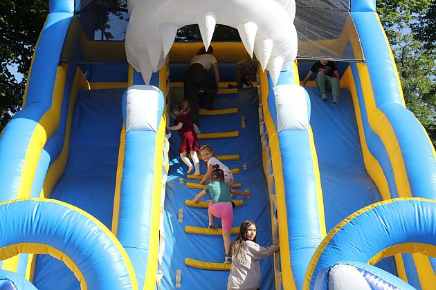 Lębork Nowy Świat znów tętnił życiem! Piąta edycja Festiwalu Ulicznego zachwyciła mieszkańców