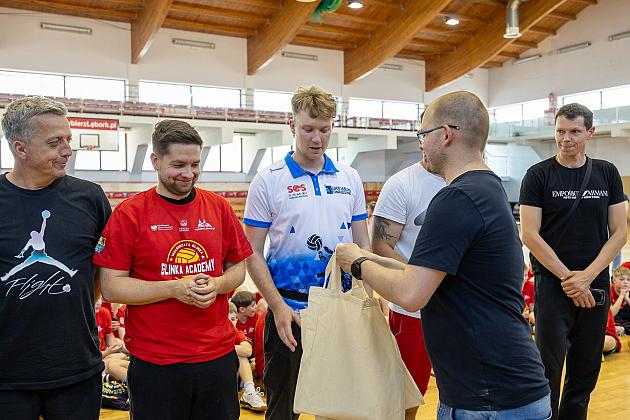 Siatkarski ogień podczas Ogólnopolskiego Turnieju o Puchar Małgorzaty Glinki