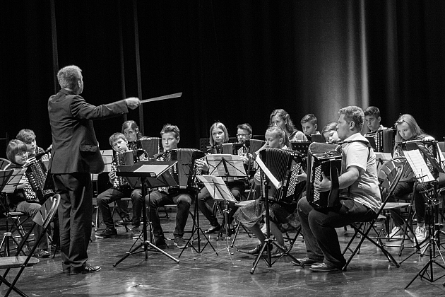 Letnie granie w Lęborku – Wielka Orkiestra Akordeonowa zagra na dziedzińcu ratusza