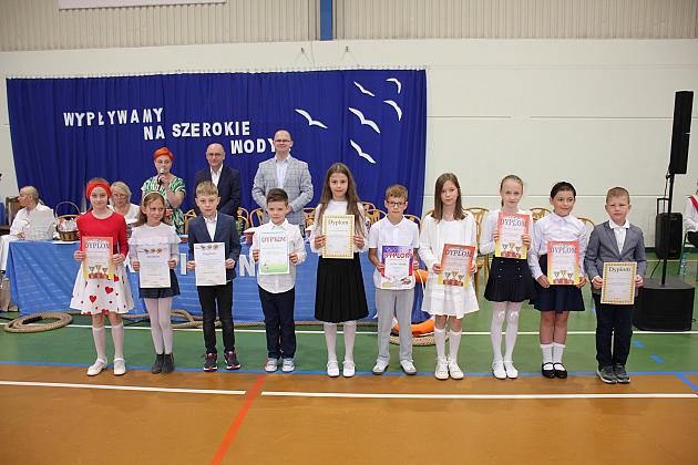„Wypływamy na szerokie wody” – zakończenie roku szkolnego w SP nr 8